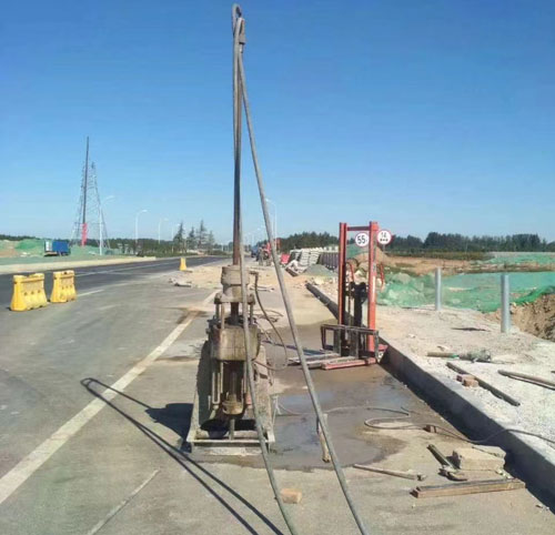 扎赉特公路高聚物注浆加固